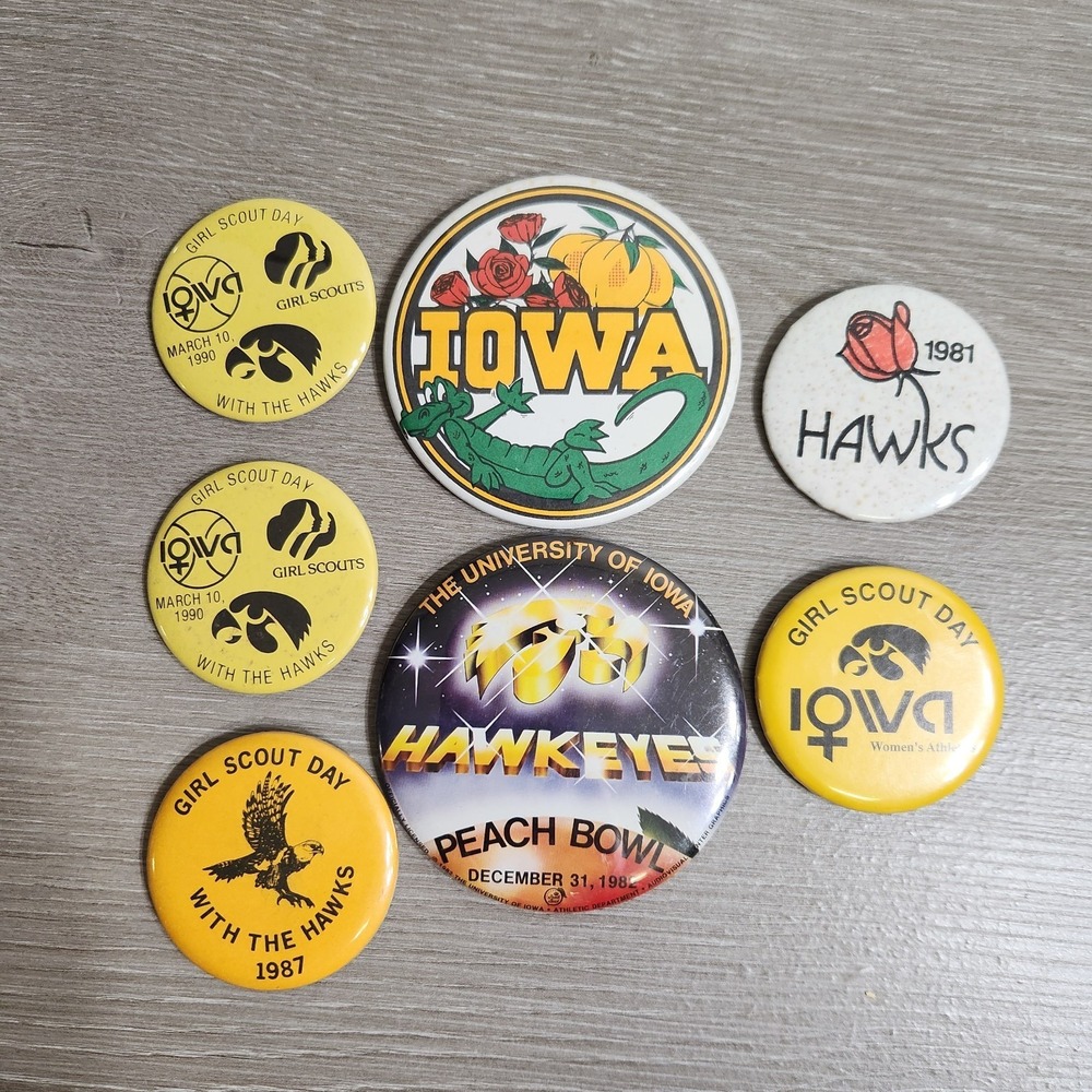 Vtg 80s 90s University of Iowa Hawkeyes Buttons/Pins 7 Pcs,Peach Bowl Gator Rose